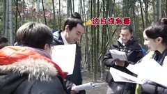 杨幂,赵又廷 - 电视剧<三生三世十里桃花>桃花大爆料:夜华神秘手势烤烧鸡片场