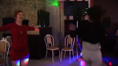 音乐短片 - Вот как надо зажигать под  Белые розы