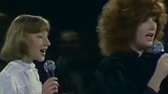 Kristina Orbakaite,Алла Пугачёва - А знаешь все ещё будет