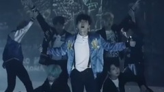 防弹少年团 - 花路一直陪伴