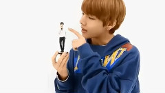 田柾国(防弹少年团),V(防弹少年团) - SK Telecom更新:人偶防弹少年团宣传影像