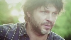 音乐短片 - Droit Dans Le Soleil