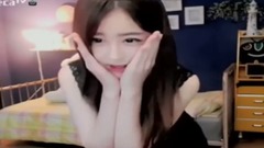 音乐短片 - 韩国女孩展示性感舞蹈