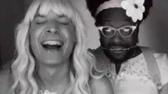 音乐短片 - Ew! (Official Music Video)