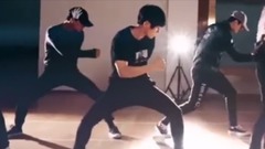 EXO,边伯贤(EXO) - MONSTER 伯贤cut剪辑