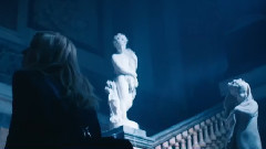 音乐短片 - Love Me Like You Do