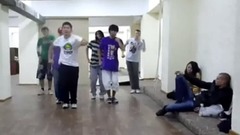 音乐短片 - Pu33le Cr3w Practice In Dance Studio Up & Down