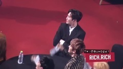 EXO,SUHO(EXO) - 观众席的SUHO
