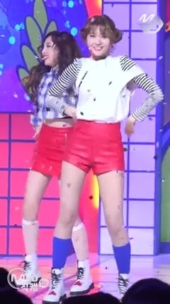 TWICE,Momo(Twice) - KNOCK KNOCK