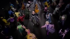 音乐短片 - Chained To The Rhythm