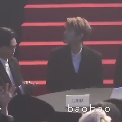 EXO,边伯贤(EXO) - EXO 伯贤台下可爱表现
