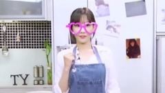 少女时代,太妍(少女时代) - Taeyeon Wearing Glasses