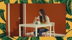 少女时代,允儿(少女时代) - HCONNECT 2017 SS COLLECTION.mp4 - ClipConverter.cc