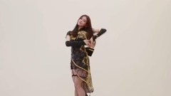 美女曼舞