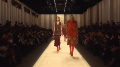 Fashion Show - Fendi Fall Winter 2017-2018