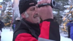 音乐短片 - Человек впервые прокатился на дроне