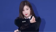 朴初珑(Apink) - LUV