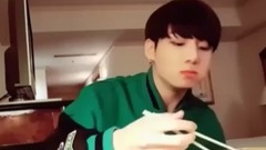 防弹少年团 - 防弹少年团吃播倒放,全程高能