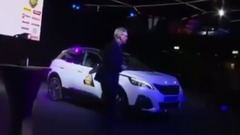 音乐短片 - Peugeot 3008 Yılın Otomobili Seçildi