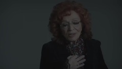 Yllka Kuqi - Jeton Në Mua
