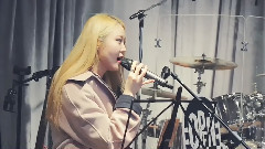 韩国群星 - 哭了