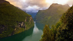 音乐短片 - The Water