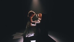 Sharon Doorson - Golden Trophy