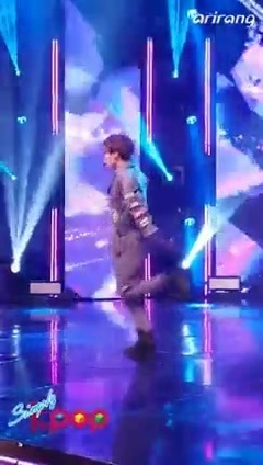 SF9 - 170311 Simply K-Pop Fancam - Roar 主太阳