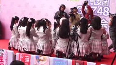 SNH48,GNZ48 - 介绍 & 合影 & 握手会片段