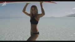 音乐短片 - Hard To Love