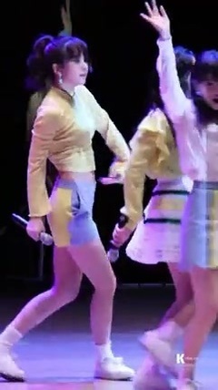 Red Velvet - Russian Roulette