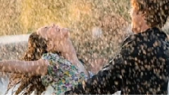 音乐短片 - Нежность