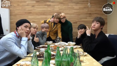 防弹少年团 - Jung Kook Went To High School With BTS For Graduation!