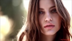 音乐短片 - Feel The Love