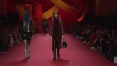 Fashion Show - Shiatzy Chen 夏姿.陳 Fall Winter 2017-2018