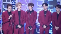 GOT7 - [fancam]170222 Gaon Chart Awards Sexy 올해의 가수상(앨범)에 빛나는 GOT7 마크(MARK) FOCUS