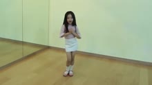 韩国小萝莉Na Haeun跳APink《Only One》