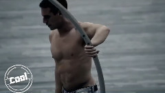 音乐短片 - Blank Page