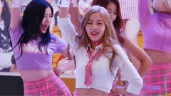PRISTIN - Wee Woo
