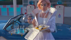 Katy Perry - Chained To The Rhythm 官方MV幕后制作花絮预告