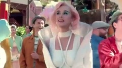 Katy Perry - Chained To The Rhythm