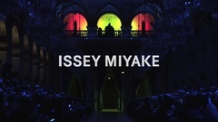 Fashion Show - Issey Miyake Fall Winter 2017-2018