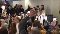 防弹少年团 - BTS Safely Arrived in LAX Airoport