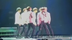 防弹少年团 - 血汗泪(Blood, Sweat, Tears)
