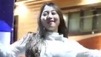 韩国群星,舞蹈视频 - Whoo