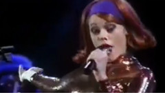 欧美群星 - Groove Is In The Heart