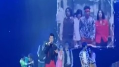 音乐短片 - 情非得已