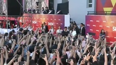 Apink,朴初珑(Apink),吴夏荣(Apink),郑恩地(Apink),孙娜恩(Apink) - Show Dc Red Carpet & Interview Apink