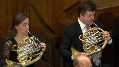 音乐短片 - 斯特拉文斯基的“三乐章交响曲”