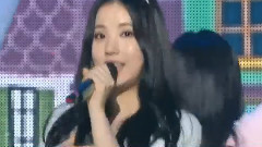 银河(GFriend),GFriend,俞宙(GFriend),艺琳(GFriend),信飞(GFriend) - GFRIEND 'LUV STAR' Instrumental (Stage Mix)